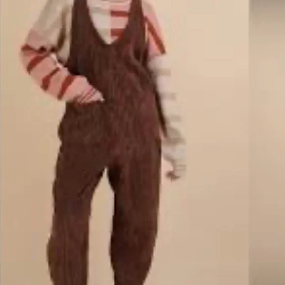 New in rust-colored corduroy sleeveless jumpsuit - Picture 1 of 5
